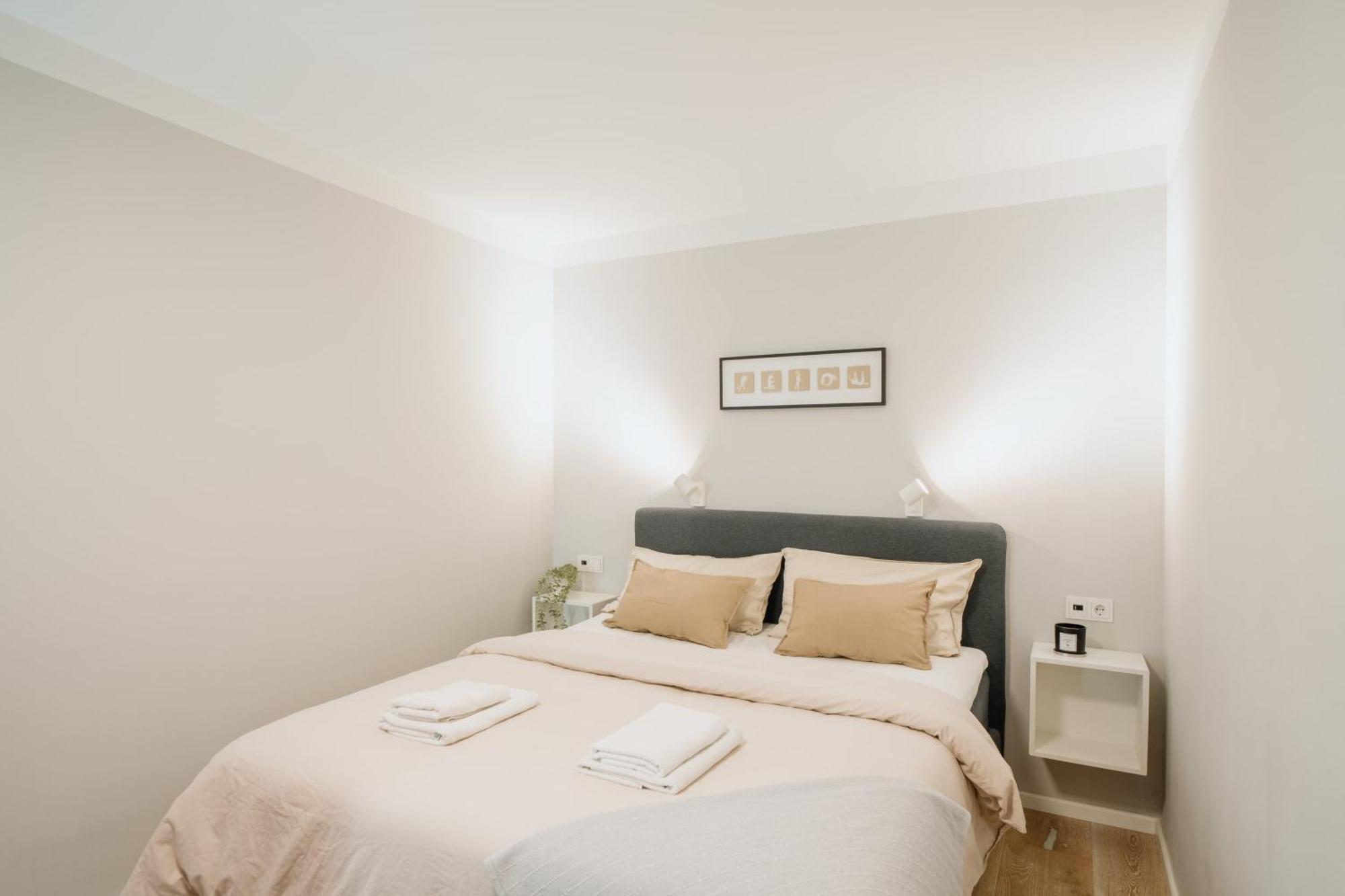 Appartement Homely - Cozy Studio, Modern, Near Theater & Kurfuerstendamm Berlijn