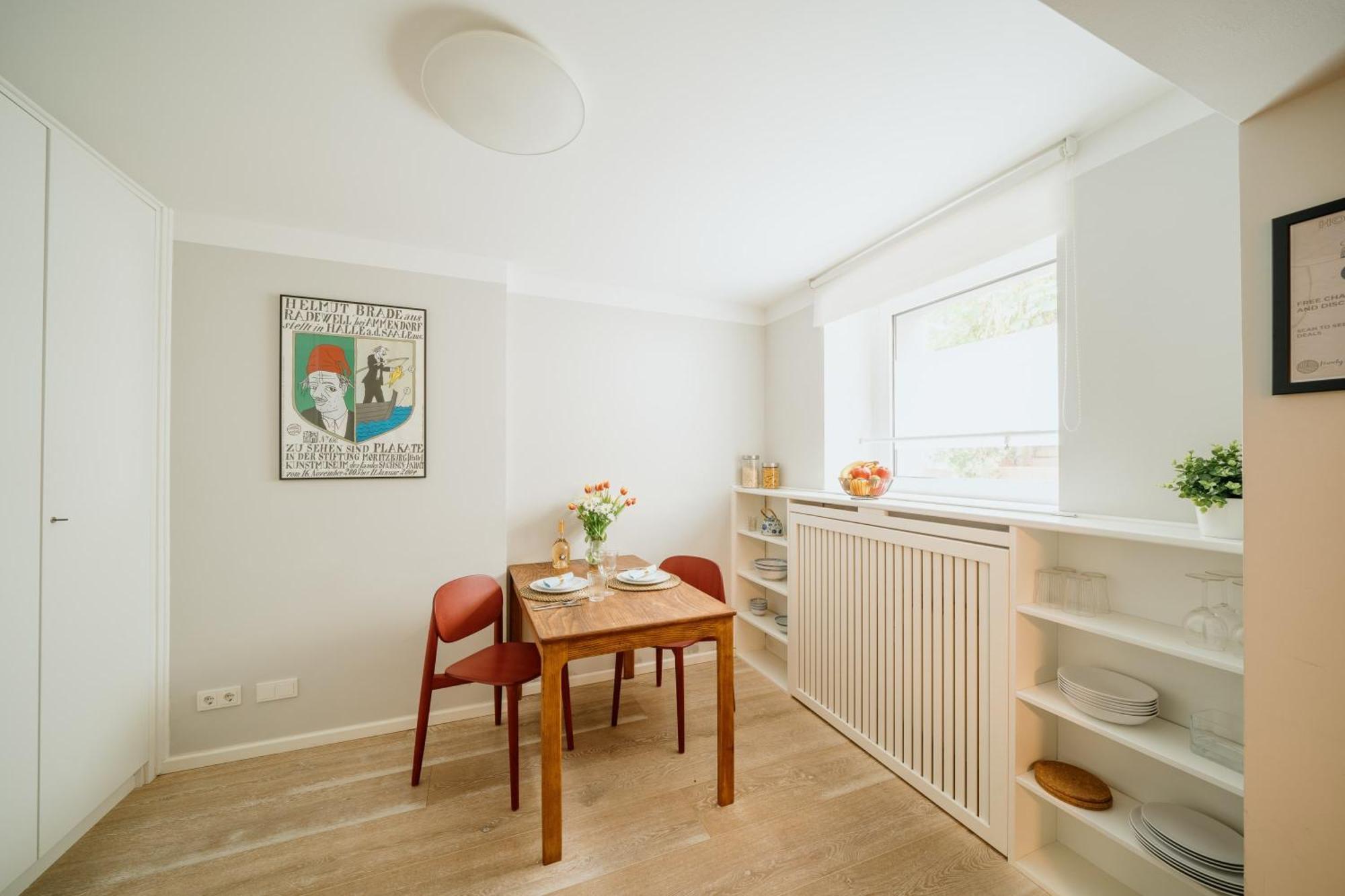 Homely - Cozy Studio, Modern, Near Theater & Kurfuerstendamm Berlijn