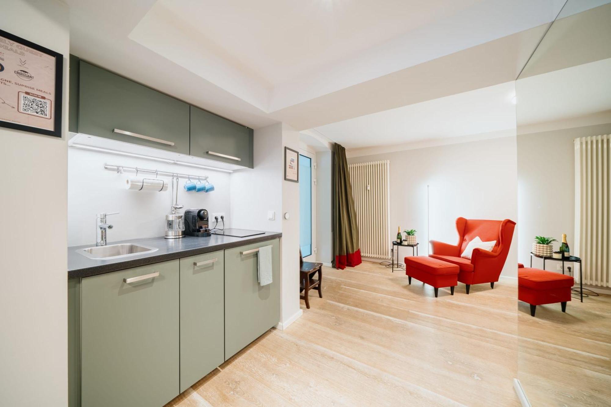 Homely - Cozy Studio, Modern, Near Theater & Kurfuerstendamm Appartement