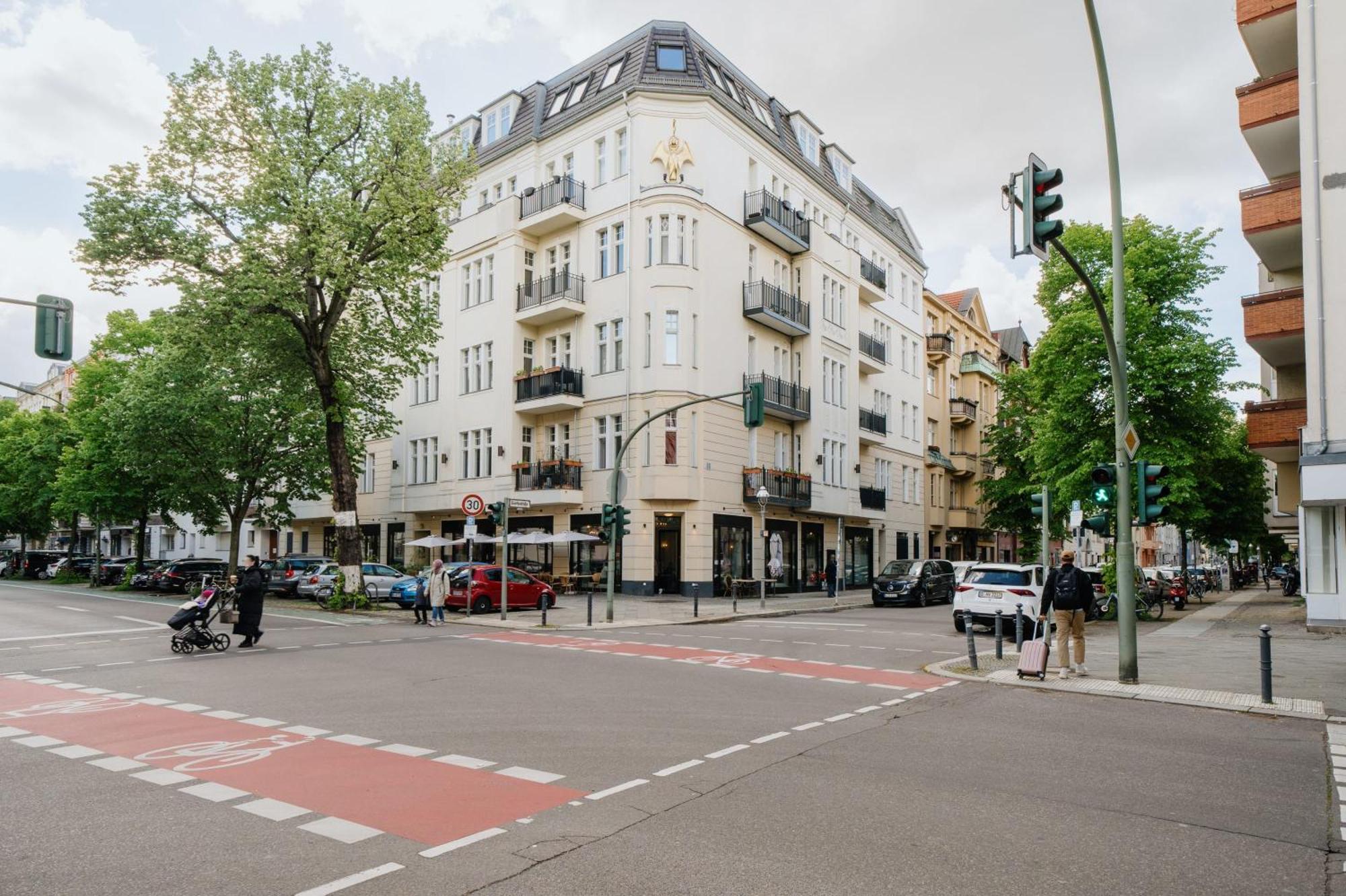 Appartement Homely - Cozy Studio, Modern, Near Theater & Kurfuerstendamm *