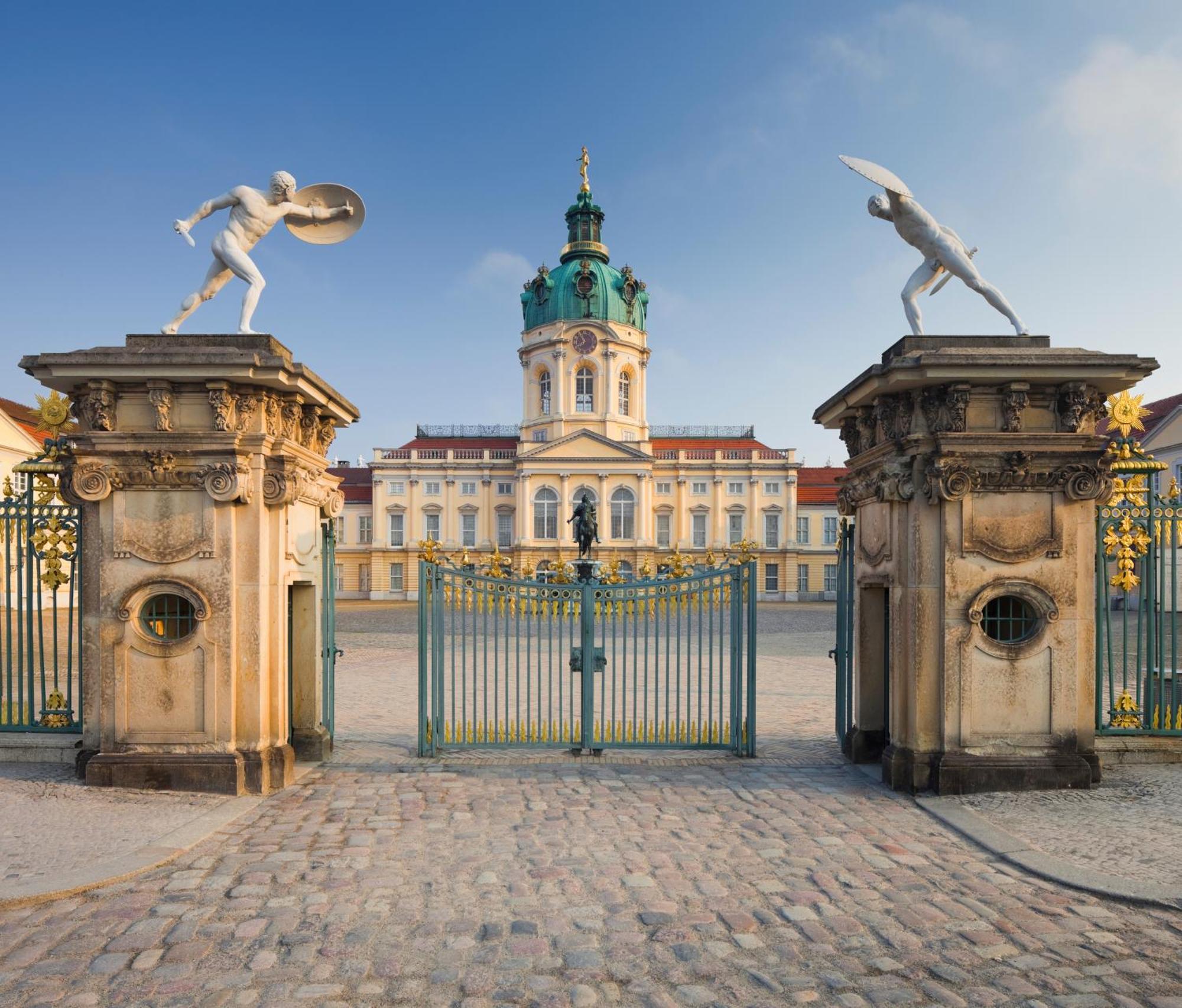 Homely - Cozy Studio, Modern, Near Theater & Kurfuerstendamm Appartement *